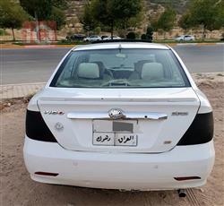 بی وای دی F3